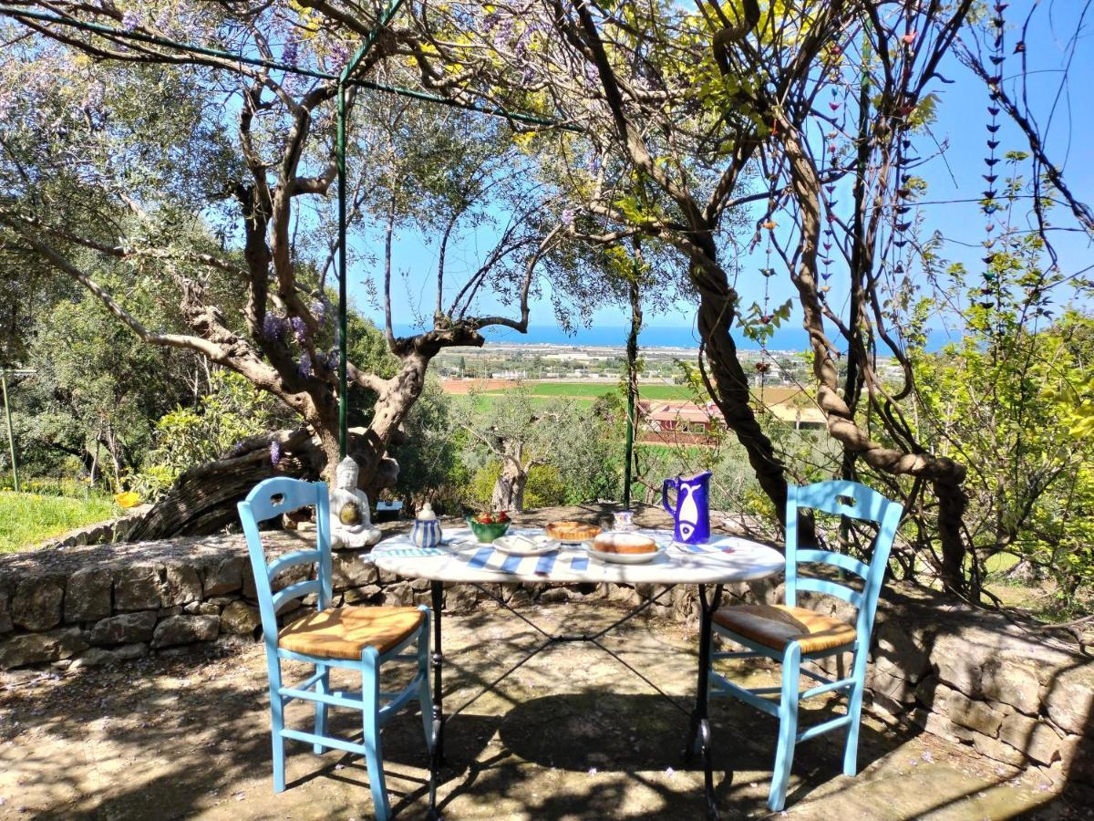 مبيت وإفطار كونفيرسانو Le Finestre Sul Mare المظهر الخارجي الصورة